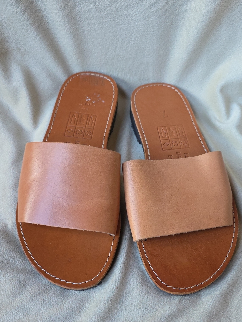 Women's Neutral Tan Leather Slide Sandals NWOT